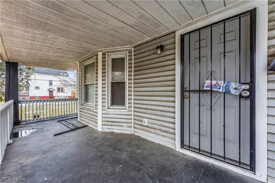 724 E 133rd Street, Cleveland, OH 44110 - #3