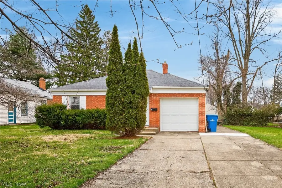 5407 Porter Road, North Olmsted, OH 44070 - #2