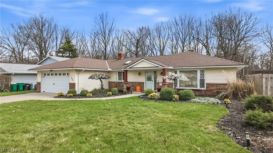 383 Balmoral Drive, Richmond Heights, OH 44143 - #3