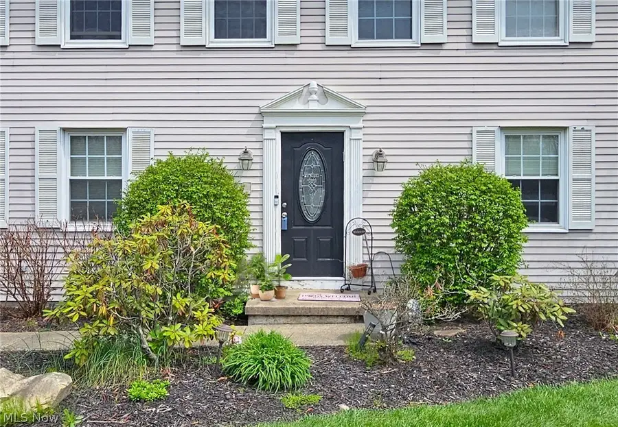 200 Briarbrook Ne Court, Howland, OH 44484 - #2