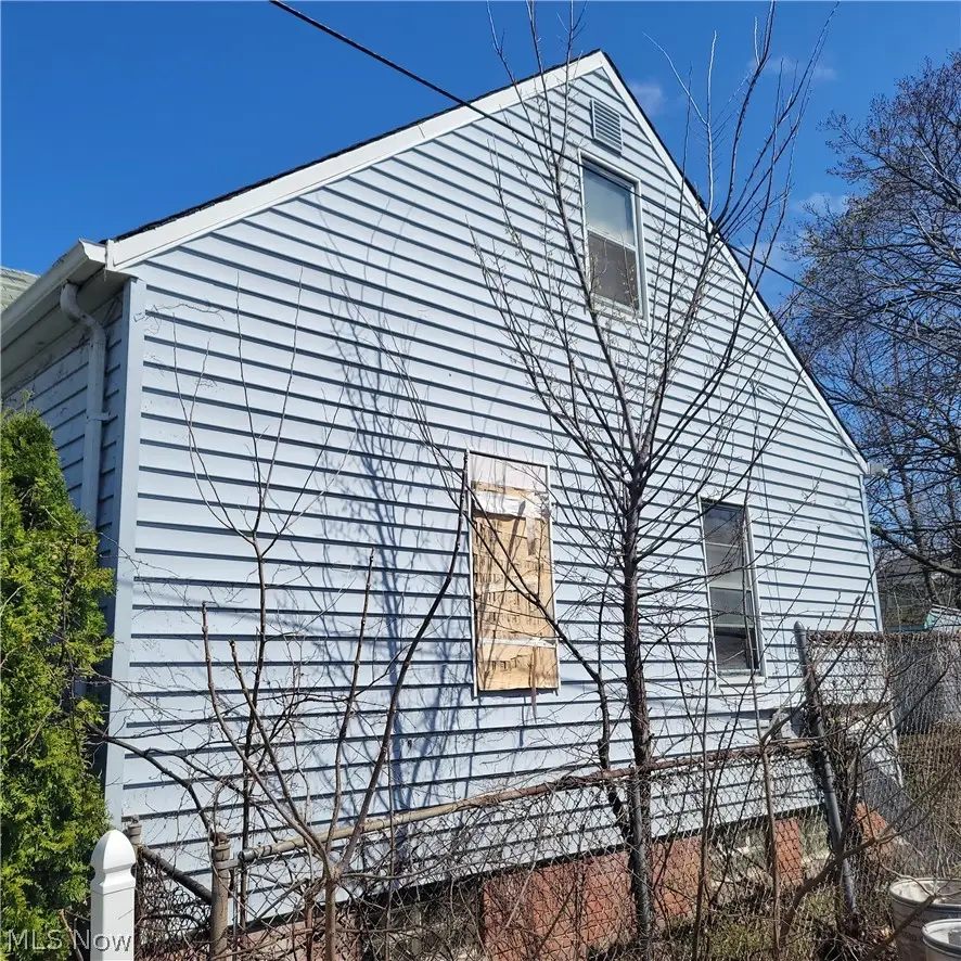 3709 E 106th Street, Cleveland, OH 44105 - #3