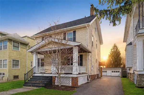 1295 Lakeland Avenue, Lakewood, OH 44107