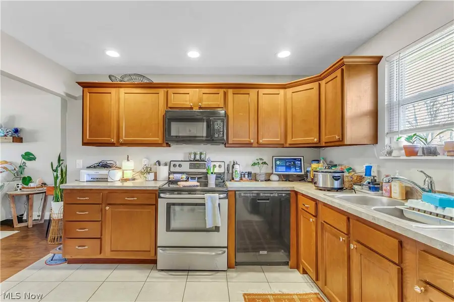 2587 Jaycox Road, Avon, OH 44011 - #2