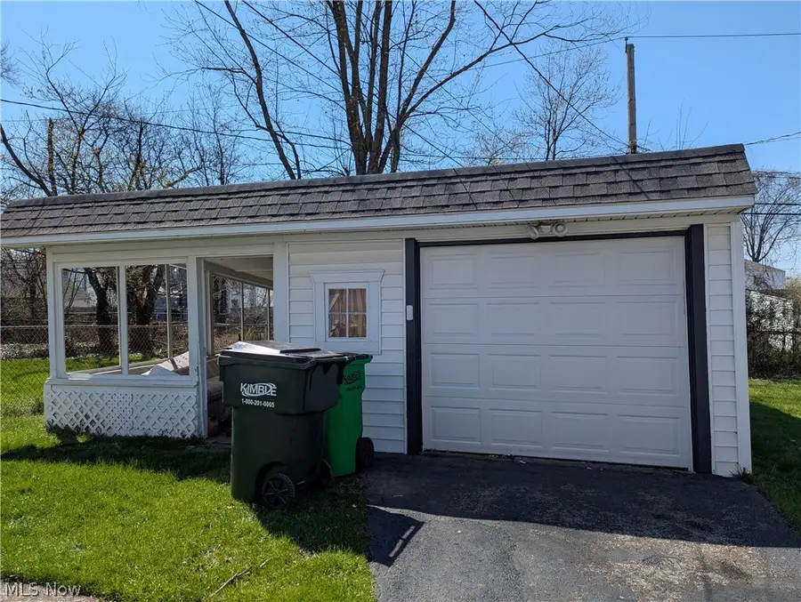 1490 E 250th Street, Euclid, OH 44117 - #3