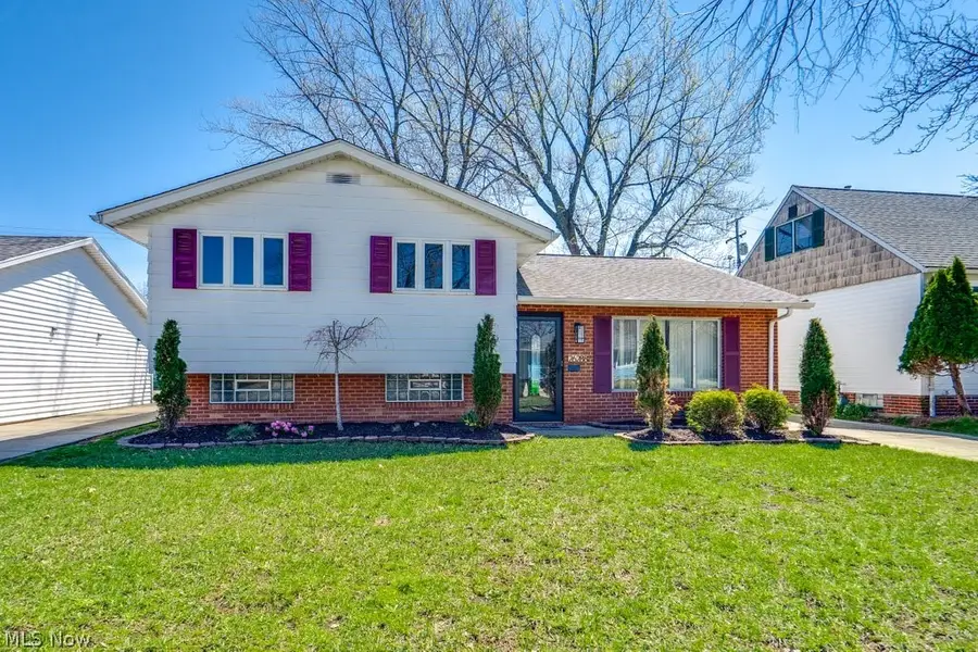 26288 Aaron Drive, Euclid, OH 44132 - #2