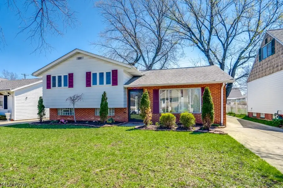 26288 Aaron Drive, Euclid, OH 44132 - #3