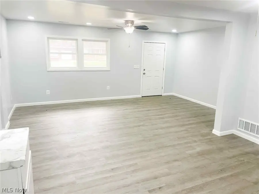 1738 21 Street, Lorain, OH 44052 - #3