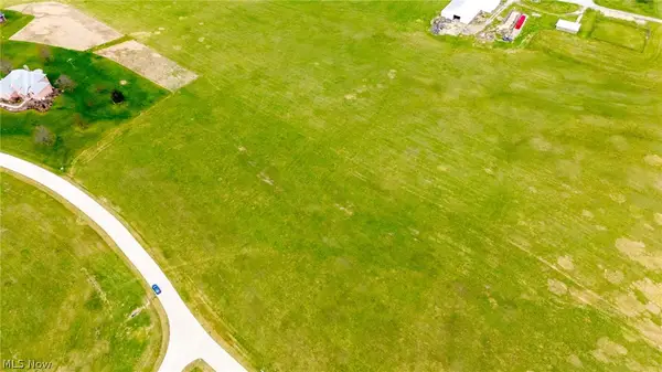 Oldefield Lane, St Clairsville, OH 43950