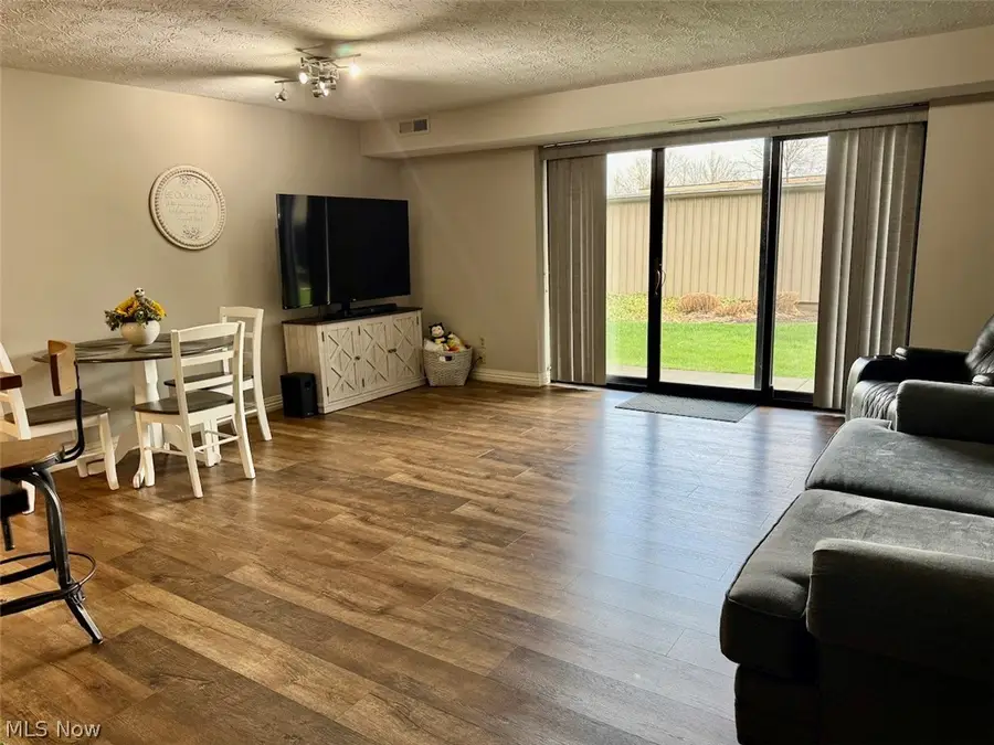 9831 Sunrise Boulevard #P27, North Royalton, OH 44133 - #3