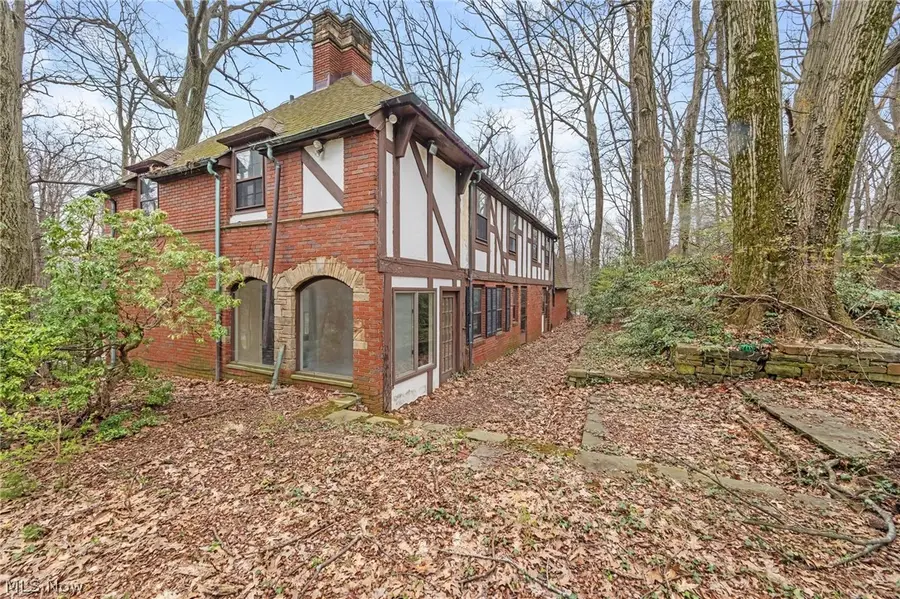 1884 S Belvoir Boulevard, South Euclid, OH 44121 - #2