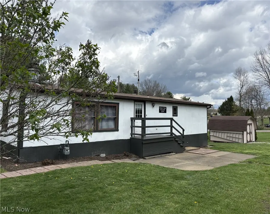 2276 Lodge Sw Road, Sherrodsville, OH 44675 - #2