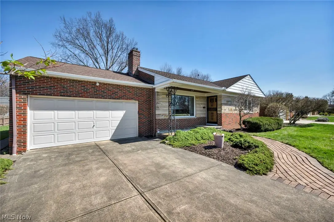 4497 W Ranchview Avenue, North Olmsted, OH 44070 - #1