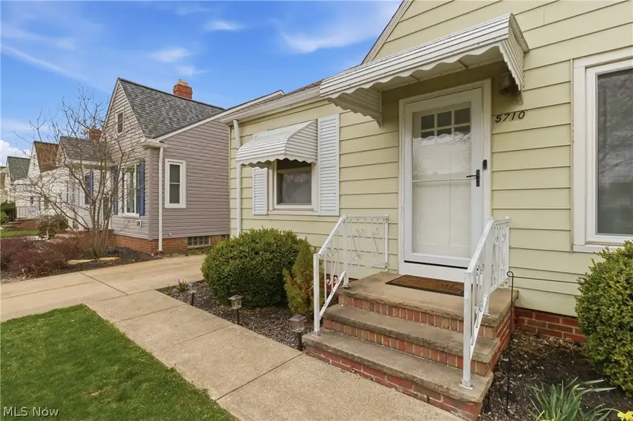 5710 Alber Avenue, Parma, OH 44129 - #2