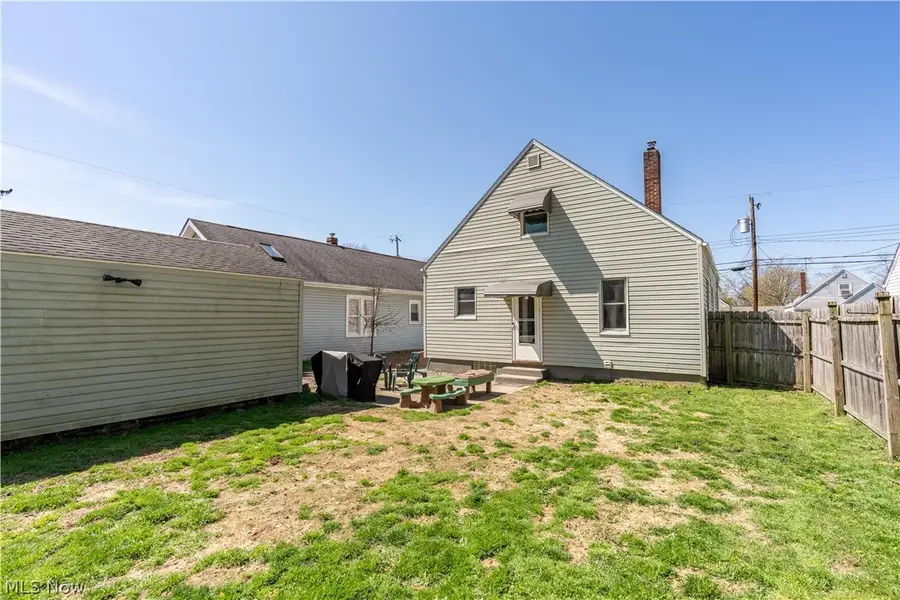 559 Essex Street, Akron, OH 44306 - #3