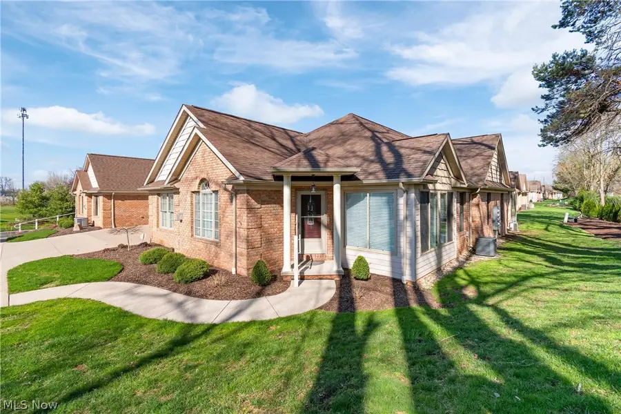 1220 Saint Abigail Sw Street, Hartville, OH 44632 - #3