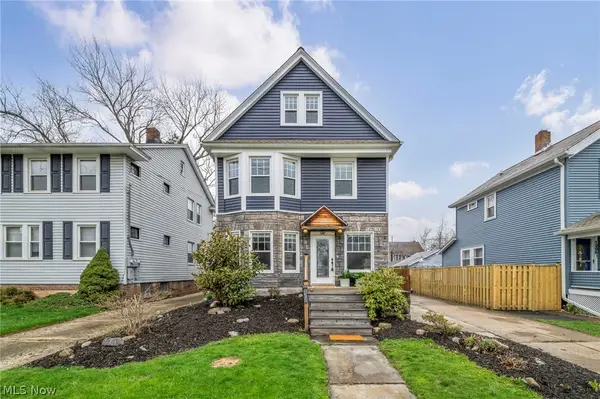 1302 Bonnieview Avenue, Lakewood, OH 44107