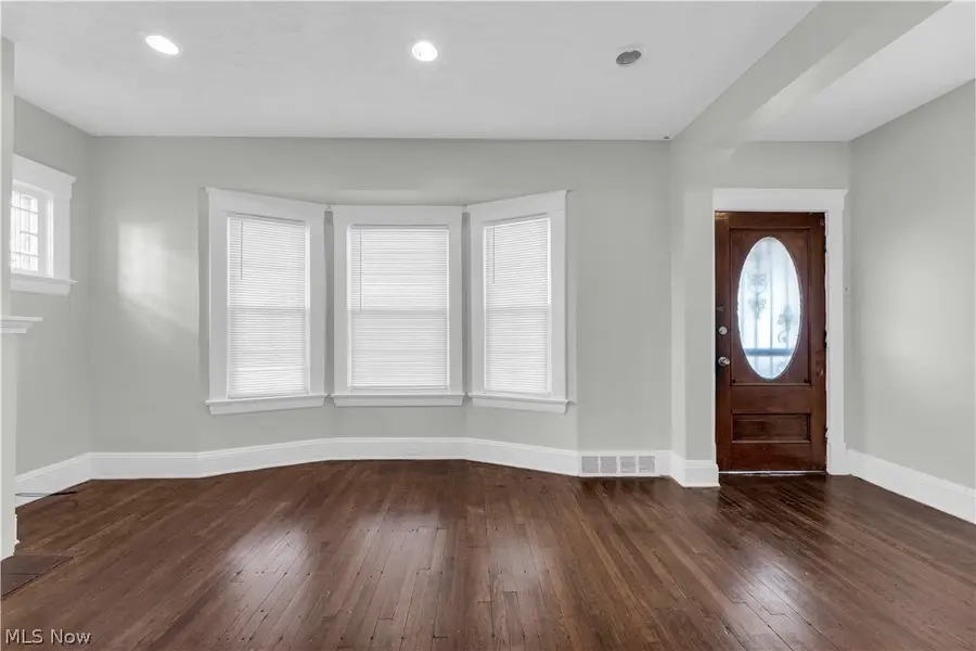 1434 Ridgewood Avenue, Lakewood, OH 44107 - #3