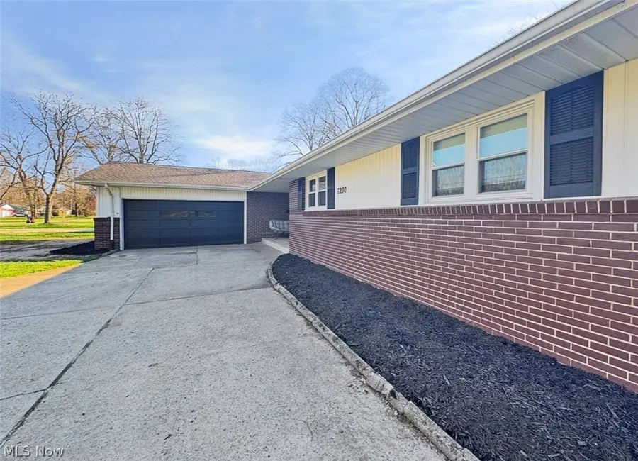 7230 Elmland Avenue, Poland, OH 44514 - #3