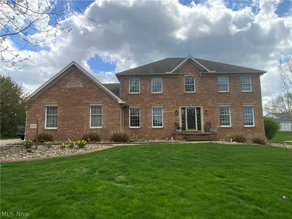 6922 Thornwood Nw Street, Canton, OH 44718