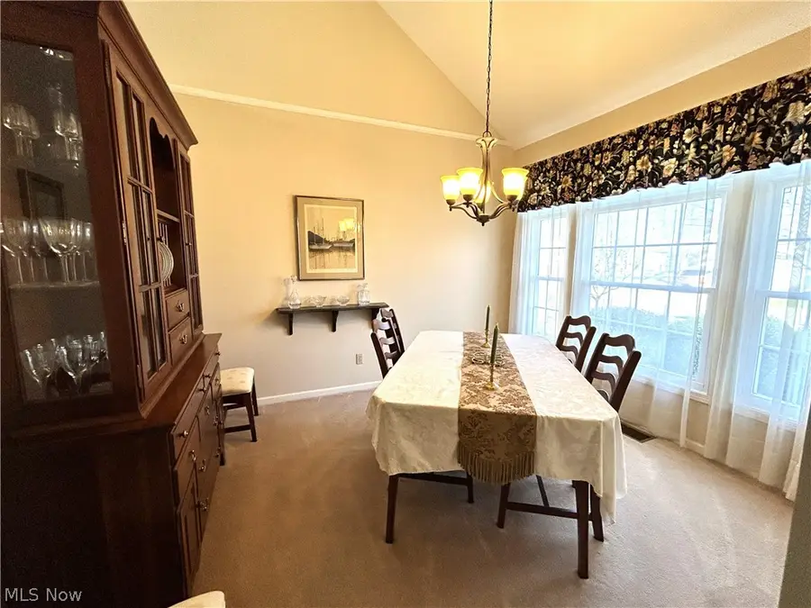 15220 Chestnut Oak Lane, Strongsville, OH 44149 - #3