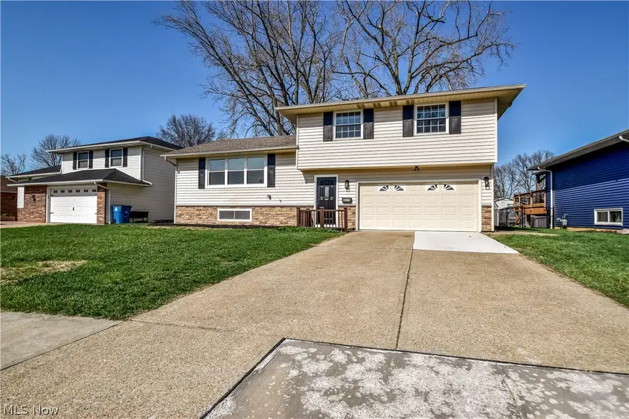 447 Saint Lawrence Boulevard, Eastlake, OH 44095 - #2