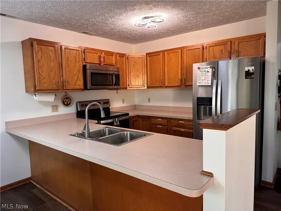 1424 Loop Road, Kent, OH 44240 - #3