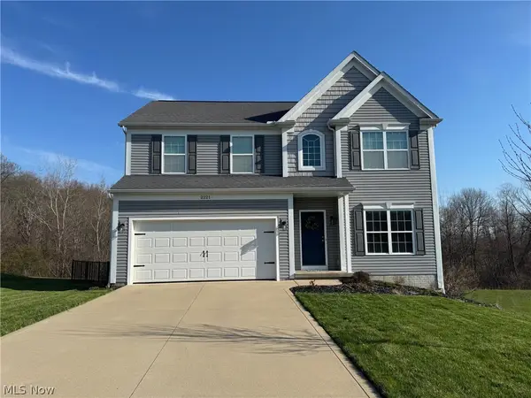 2221 Dorchester Drive, Kent, OH 44240