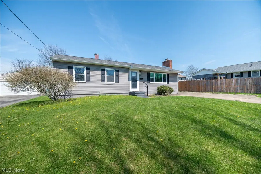 739 Notre Dame Avenue, Austintown, OH 44515 - #3