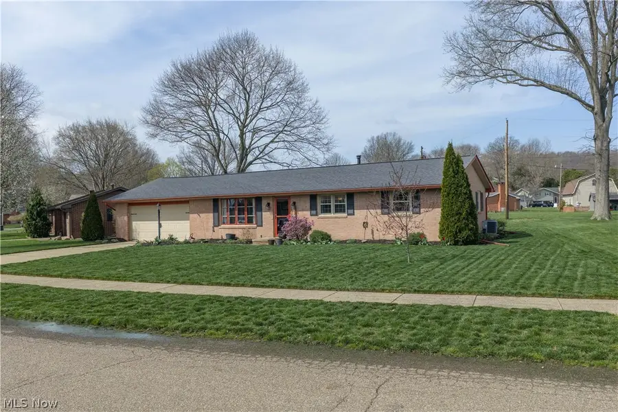 1126 3rd Sw Street, New Philadelphia, OH 44663 - #3