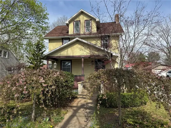 11238 Center Ne Drive, Sandyville, OH 44671