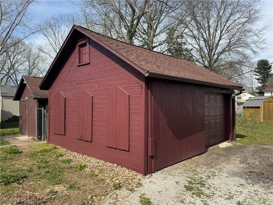 11238 Center Ne Drive, Sandyville, OH 44671 - #3