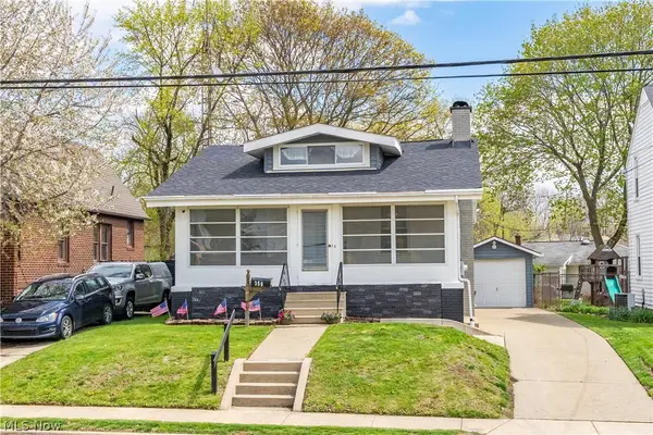 350 Lindy Lane Nw Avenue, North Canton, OH 44720