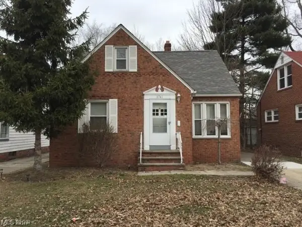 3741 Monticello Boulevard, Cleveland Heights, OH 44121