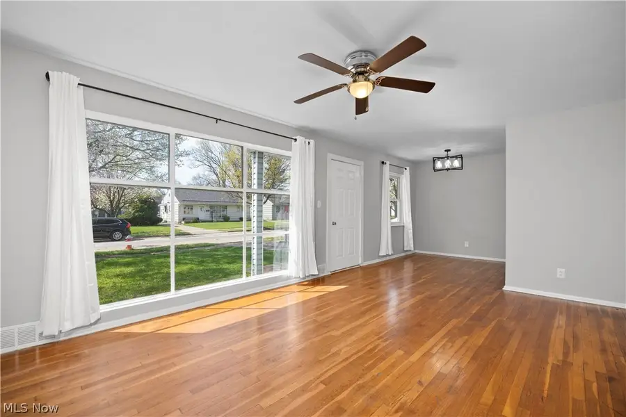 13704 Elsetta Avenue, Cleveland, OH 44135 - #3