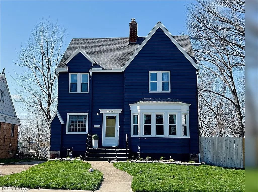 25291 Chatworth Drive, Euclid, OH 44117 - #1