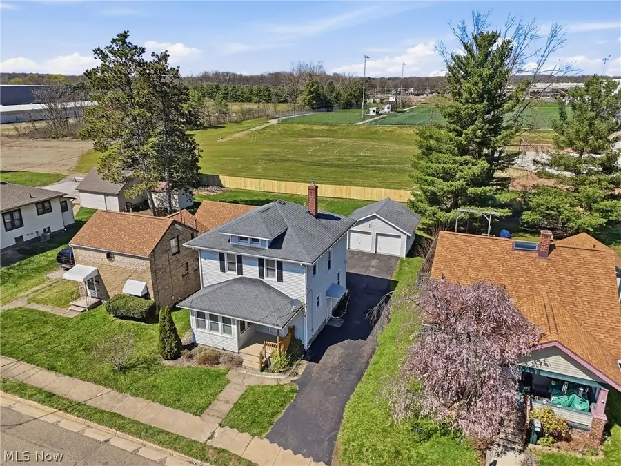 413 Hower Ne Street, North Canton, OH 44720 - #2