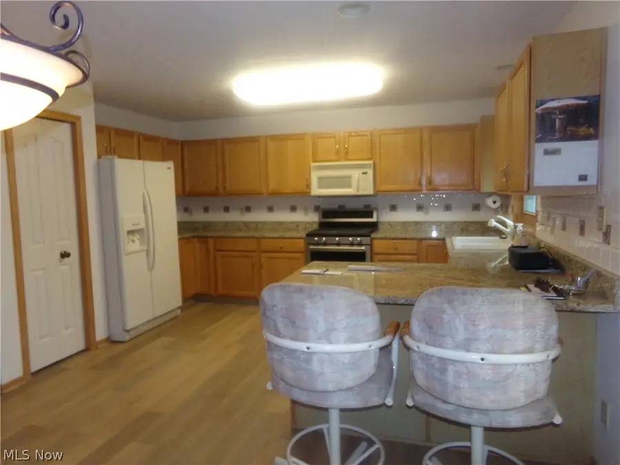 7580 Dover Lane, Parma, OH 44130 - #3