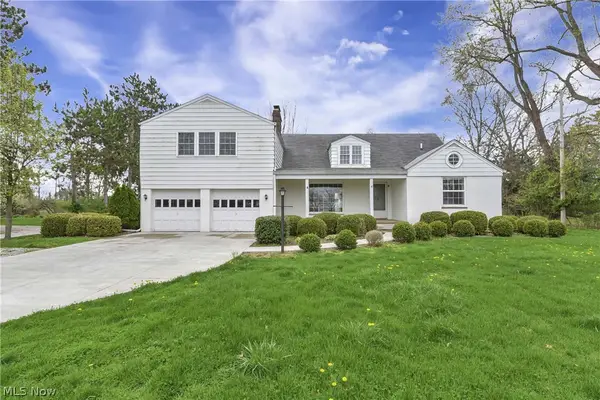 33015 Detroit Road, Avon, OH 44011