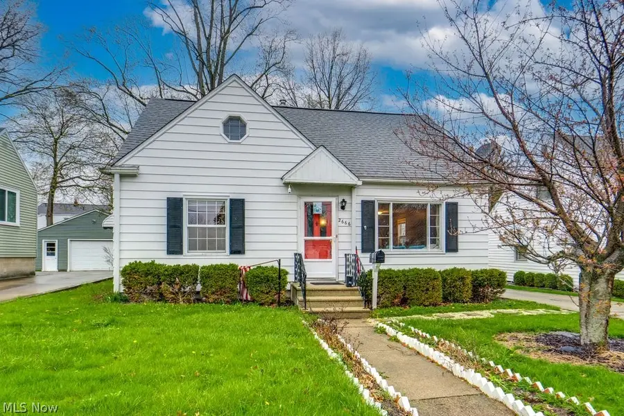 2666 10th Street, Cuyahoga Falls, OH 44221 - #2