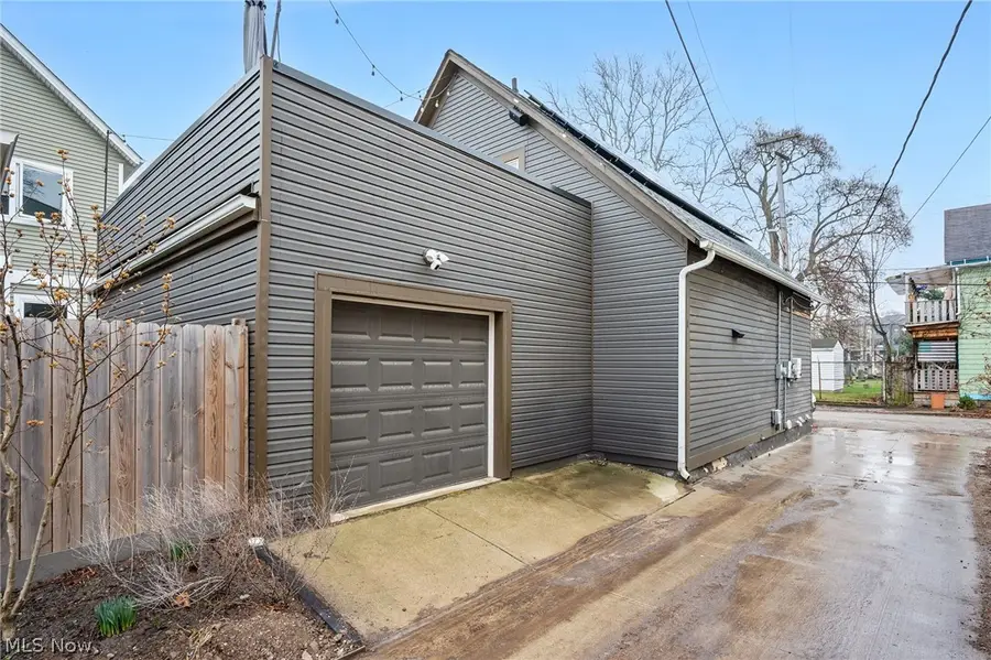 3508 Siam Avenue, Cleveland, OH 44113 - #3