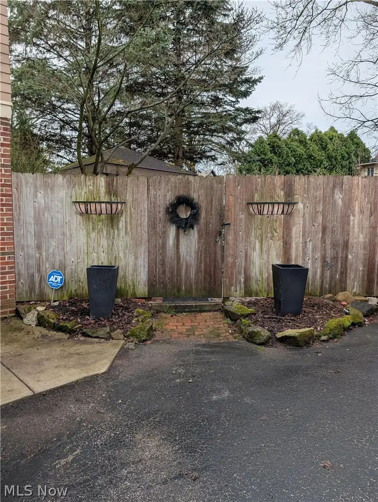 224 Casterton Avenue, Akron, OH 44303 - #3