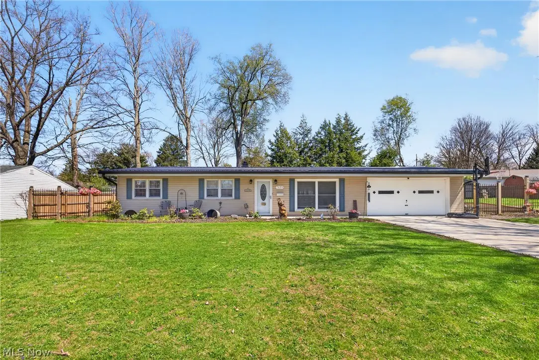 7439 Rockingham Road, Mentor, OH 44060 - #1