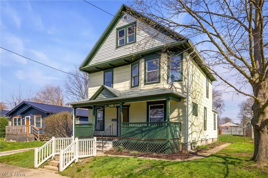 941 Carnegie Avenue, Akron, OH 44314 - #2