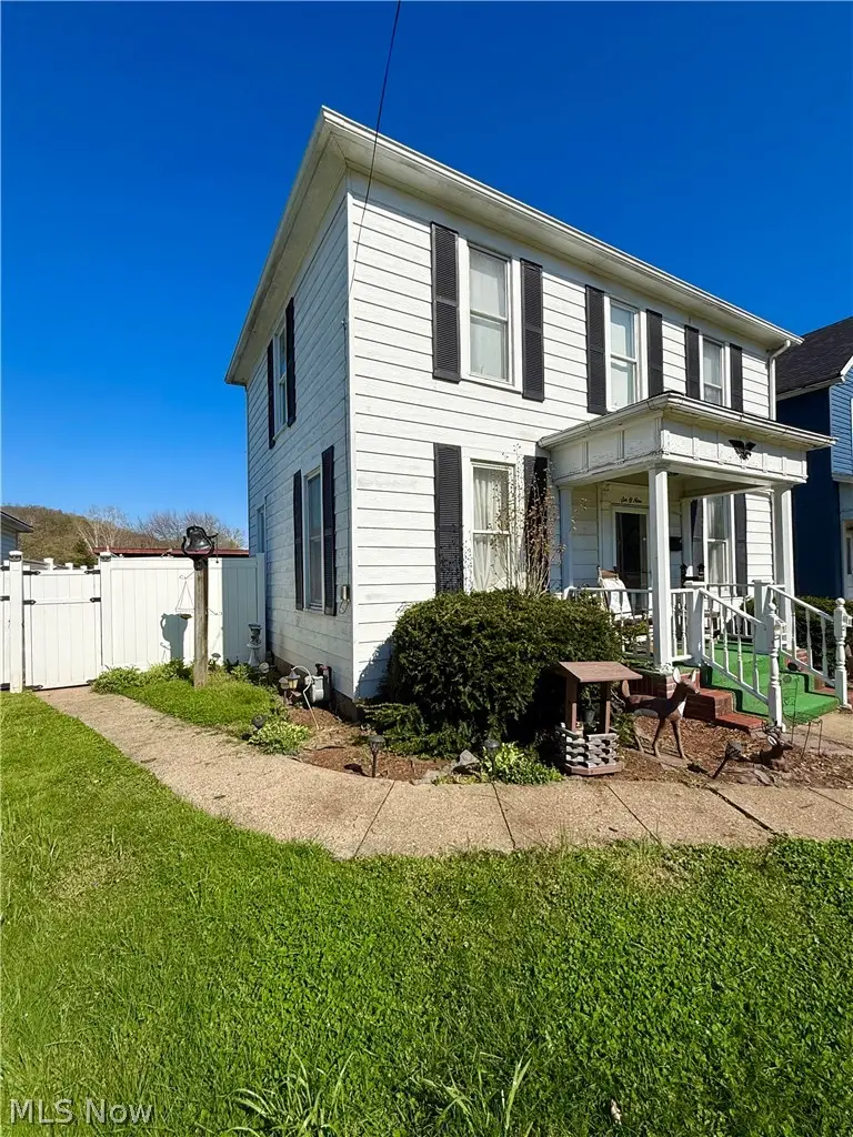 609 Riverside Drive, Saint Marys, WV 26170 - #2