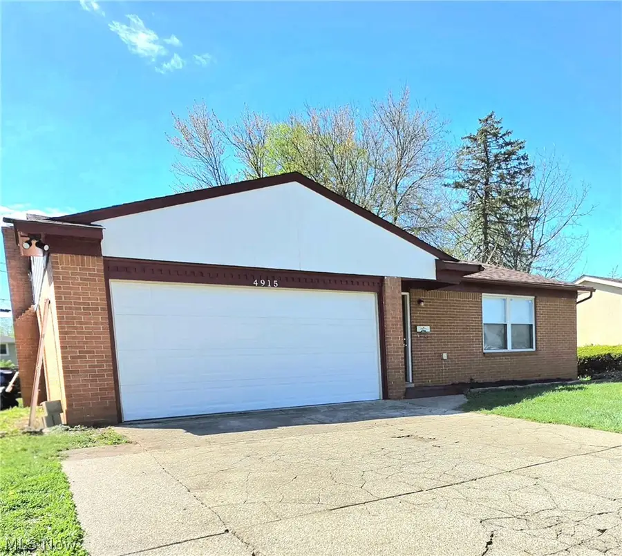 4915 Kresge Drive, Columbus, OH 43232 - #3