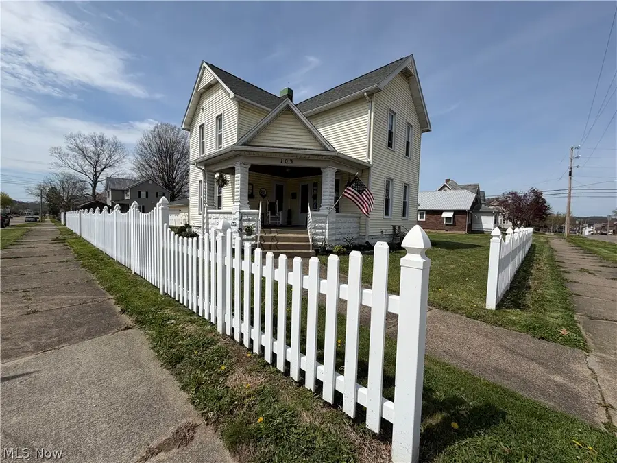 103 W Shafer Avenue, Dover, OH 44622 - #2