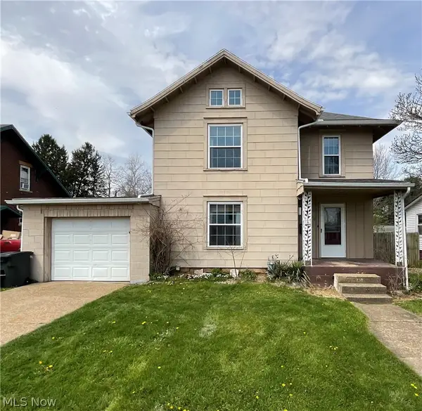 130 1st Street, Newcomerstown, OH 43832