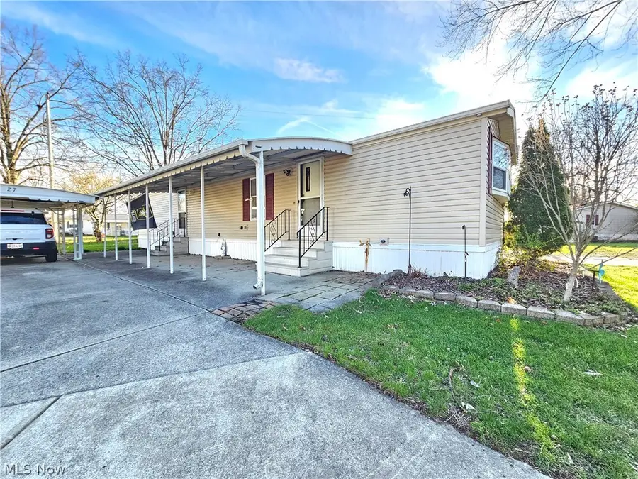 27 Flagler, Olmsted, OH 44138 - #2