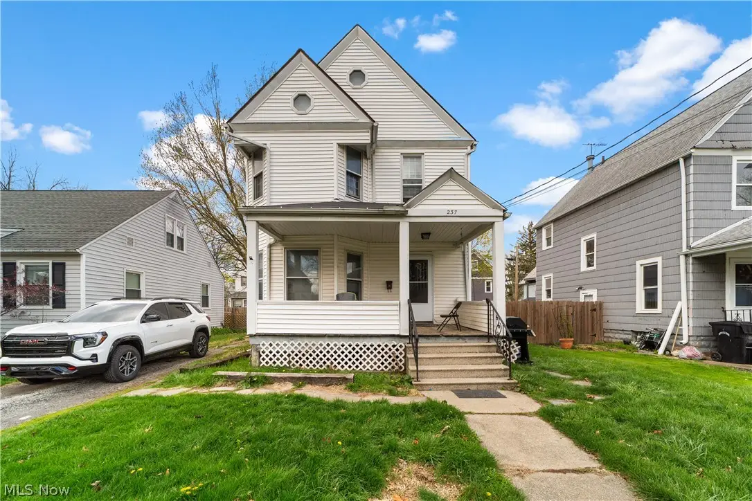 237 Wooster Street, Elyria, OH 44035 - #1