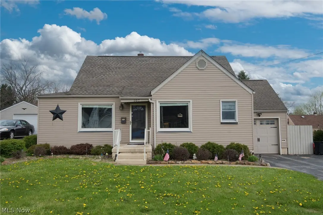 107 Renee Drive, Struthers, OH 44471 - #1